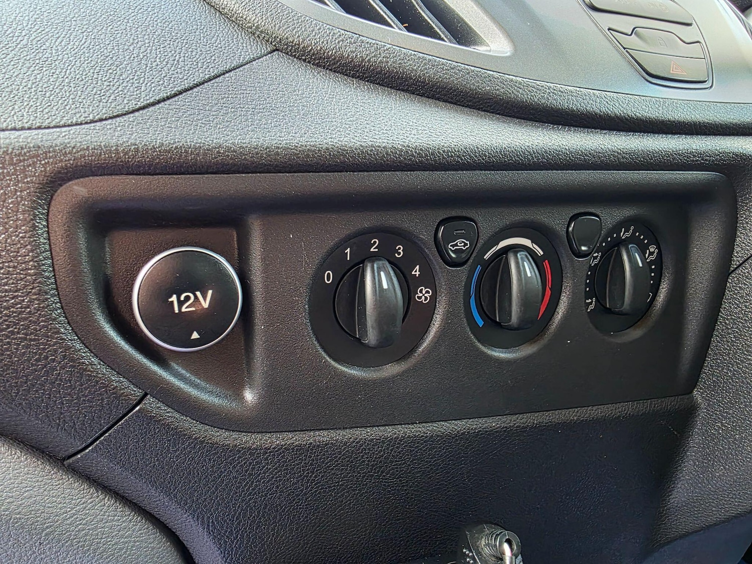 Used Ford Transit 2016 for sale - 76715052: Photo 18