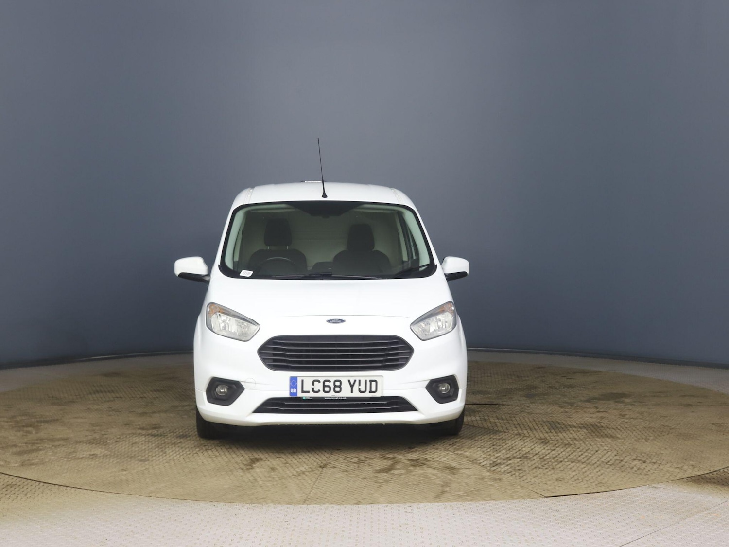 Used Ford Transit Courier 2019 for sale - 77853257: Photo 2