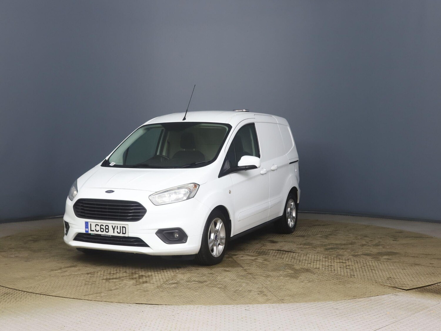 Used Ford Transit Courier 2019 for sale - 77853257: Photo 3