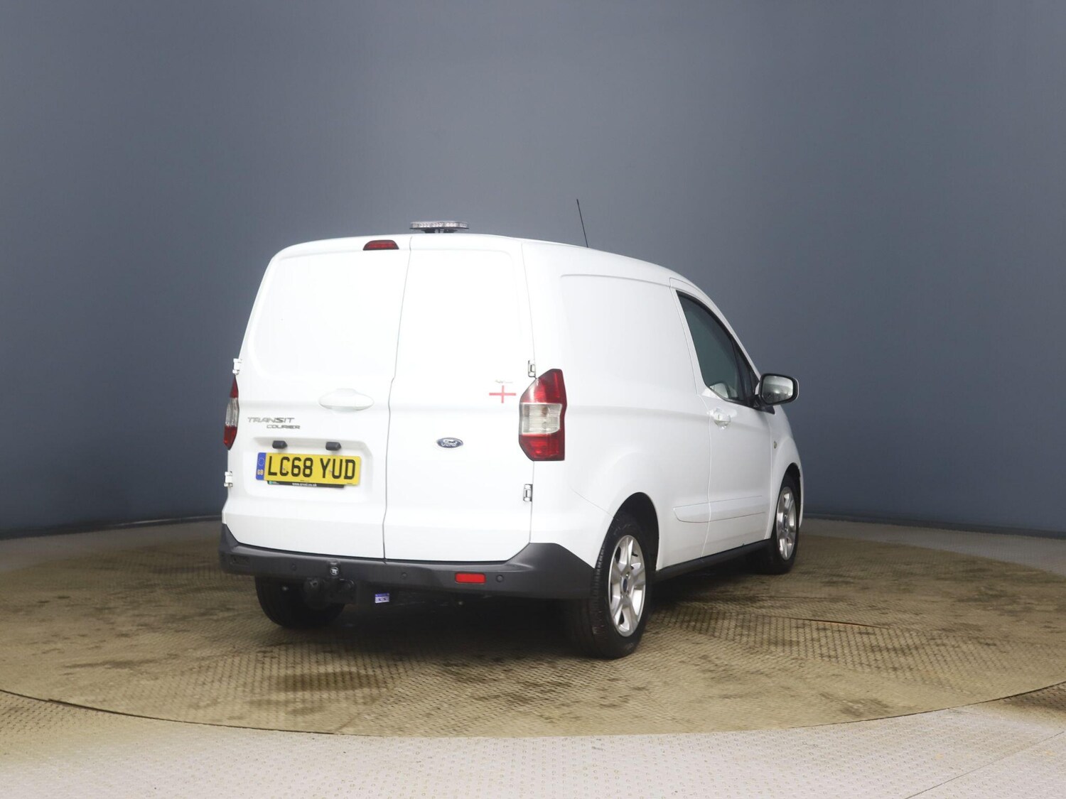 Used Ford Transit Courier 2019 for sale - 77853257: Photo 6