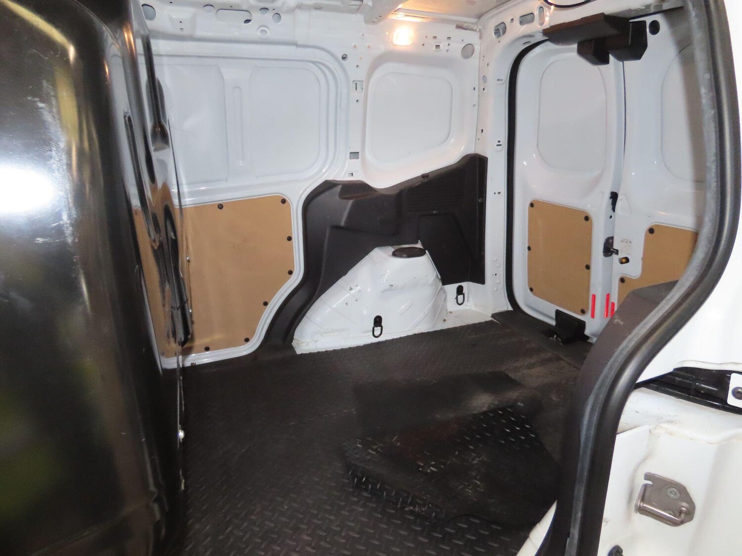 Used Ford Transit Courier 2019 for sale - 77853257: Photo 9