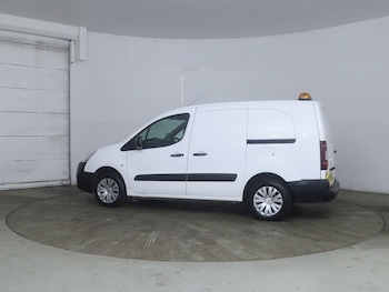 Used Citroen Berlingo 2017 for sale - 77331824: Photo