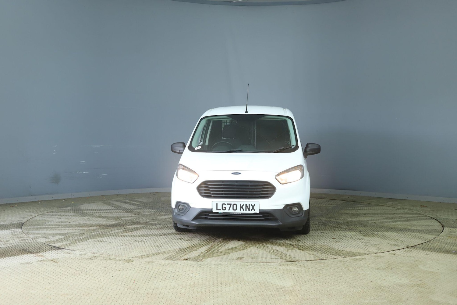 Used Ford Transit Courier for sale - 77684386: Photo 2