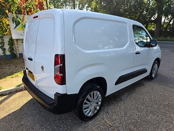 Used Peugeot Partner 2020 for sale - 76072075: Photo