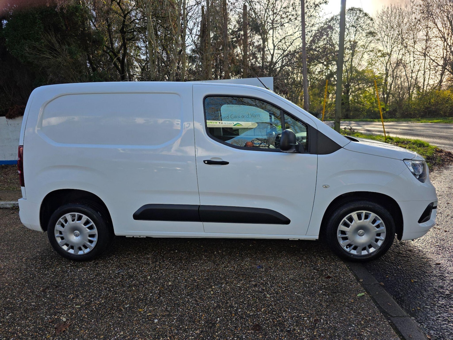 Used Vauxhall Combo 2020 for sale - 76772068: Photo 2