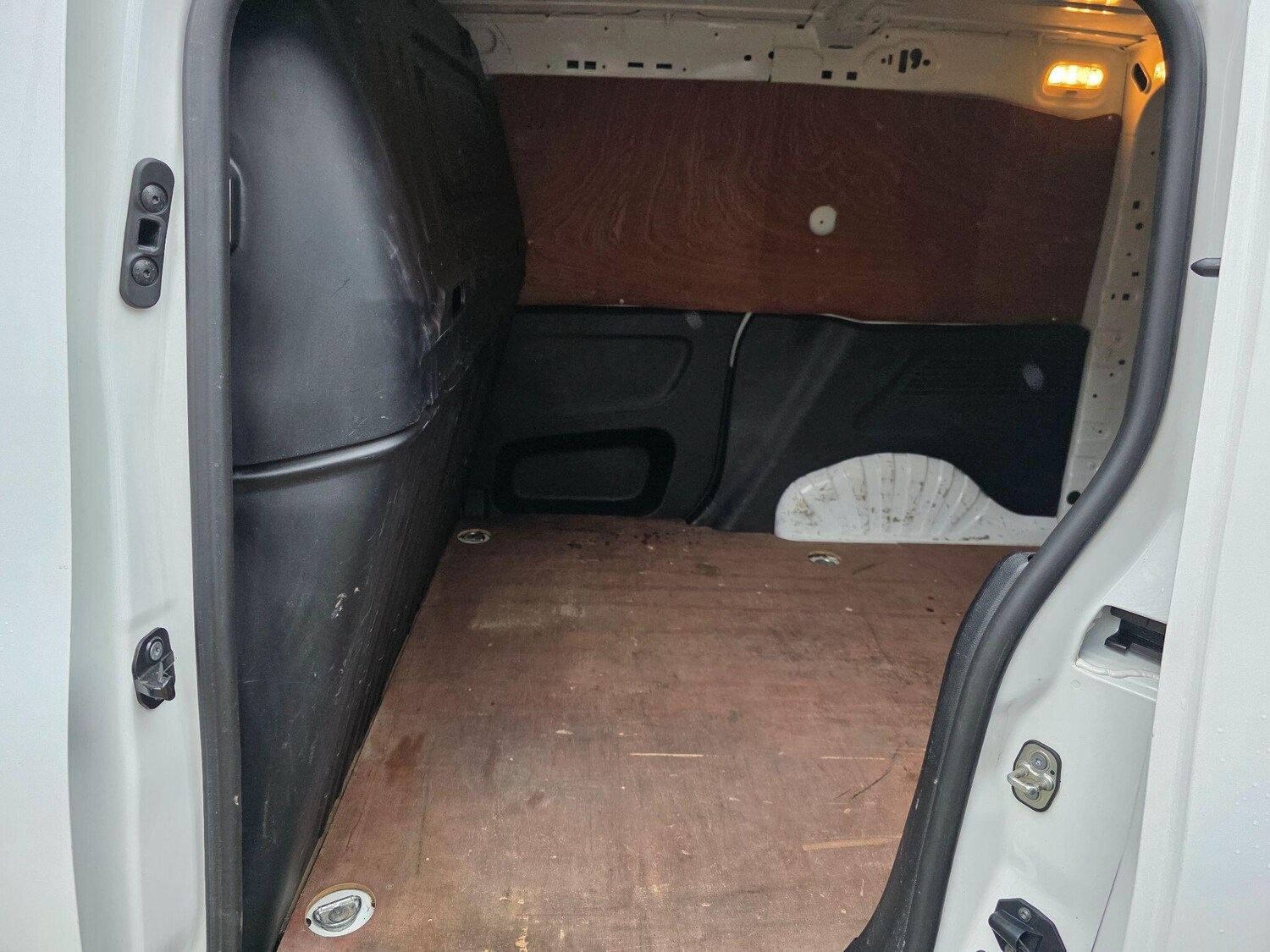 Used Vauxhall Combo 2020 for sale - 76772068: Photo 29