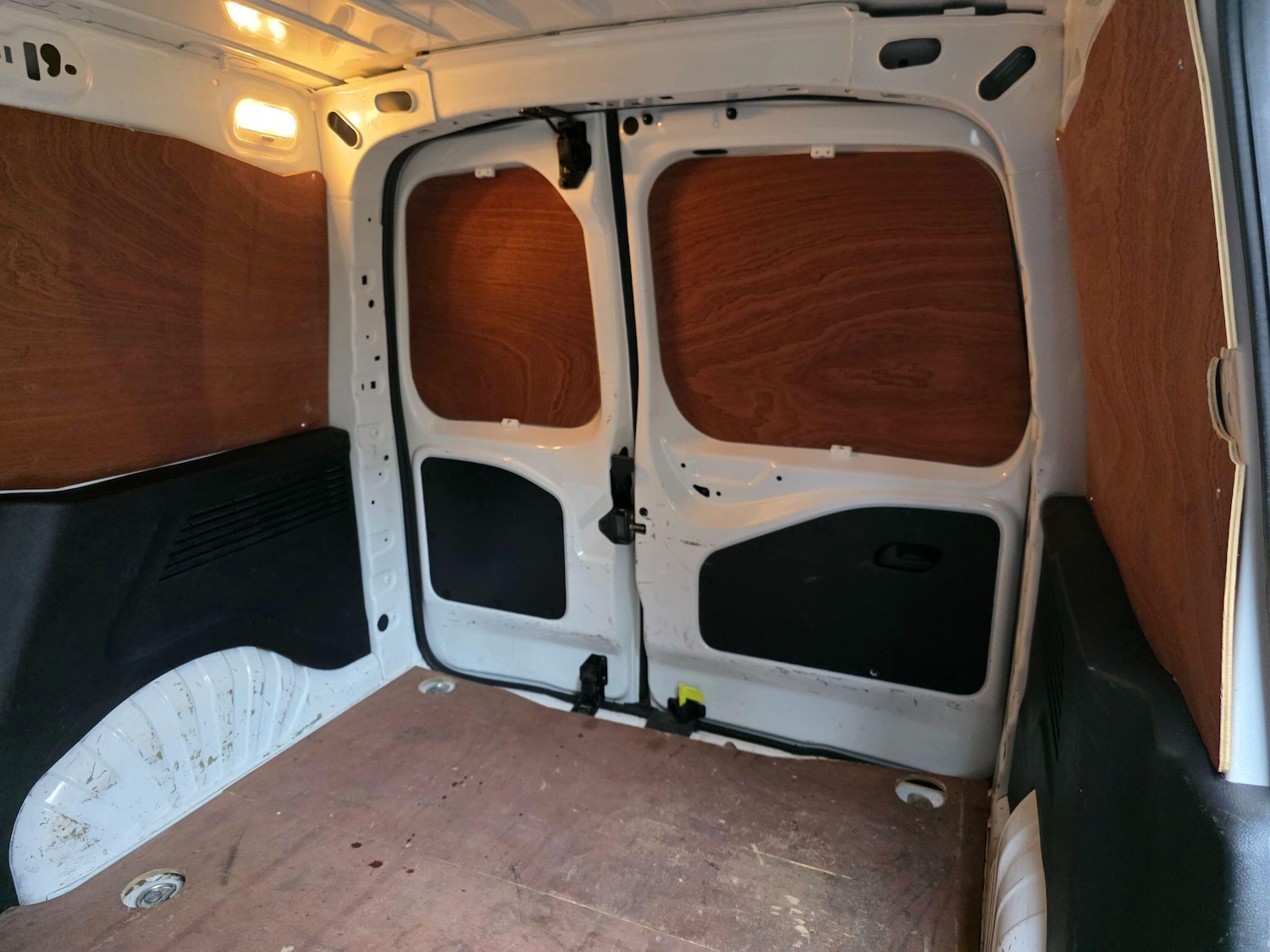 Used Vauxhall Combo 2020 for sale - 76772068: Photo 30