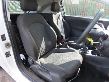 Used Vauxhall Corsa Van 2018 for sale - 76166741: Photo
