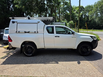 Used Toyota Hilux 2019 for sale - 78982240: Photo