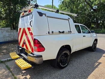 Used Toyota Hilux 2019 for sale - 78982240: Photo