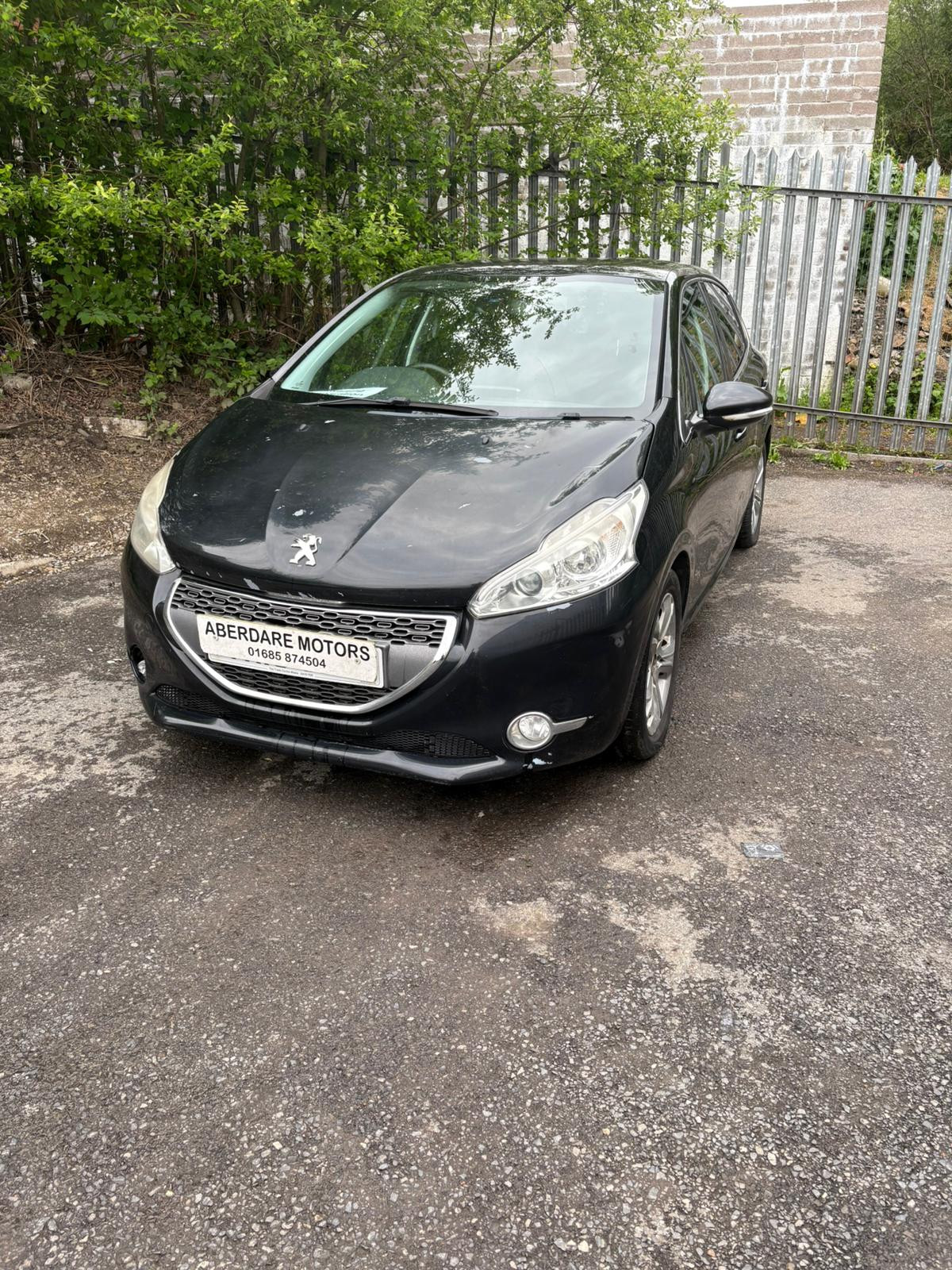 Used Peugeot 208 2013 for sale - 76769135: Photo 3