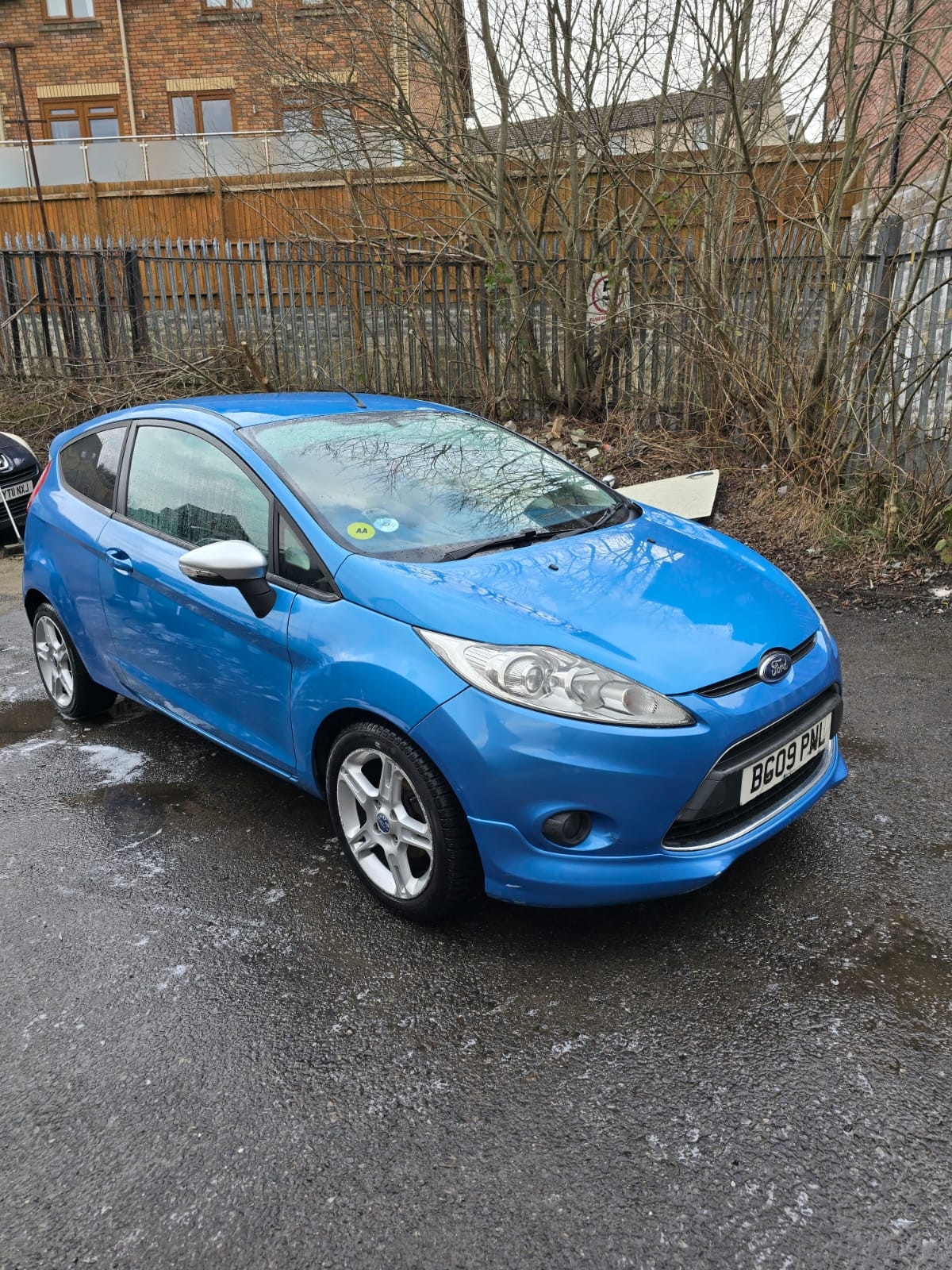 Used Ford Fiesta 2009 for sale - 76793351: Photo 2