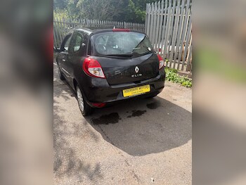 Used Renault Clio 2010 for sale - 76186605: Photo