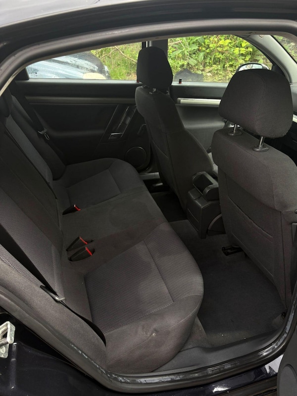 Used Vauxhall Vectra 2006 for sale - 76186666: Photo 10