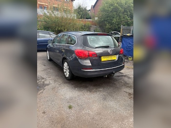 Used Vauxhall Astra 2013 for sale - 77464876: Photo