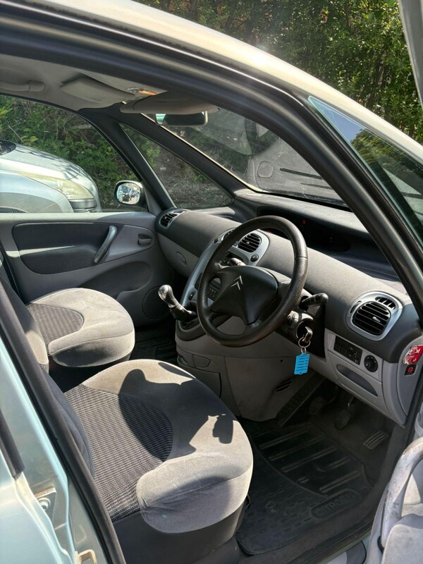 Used Citroen Xsara Picasso 2005 for sale - 76186632: Photo 10