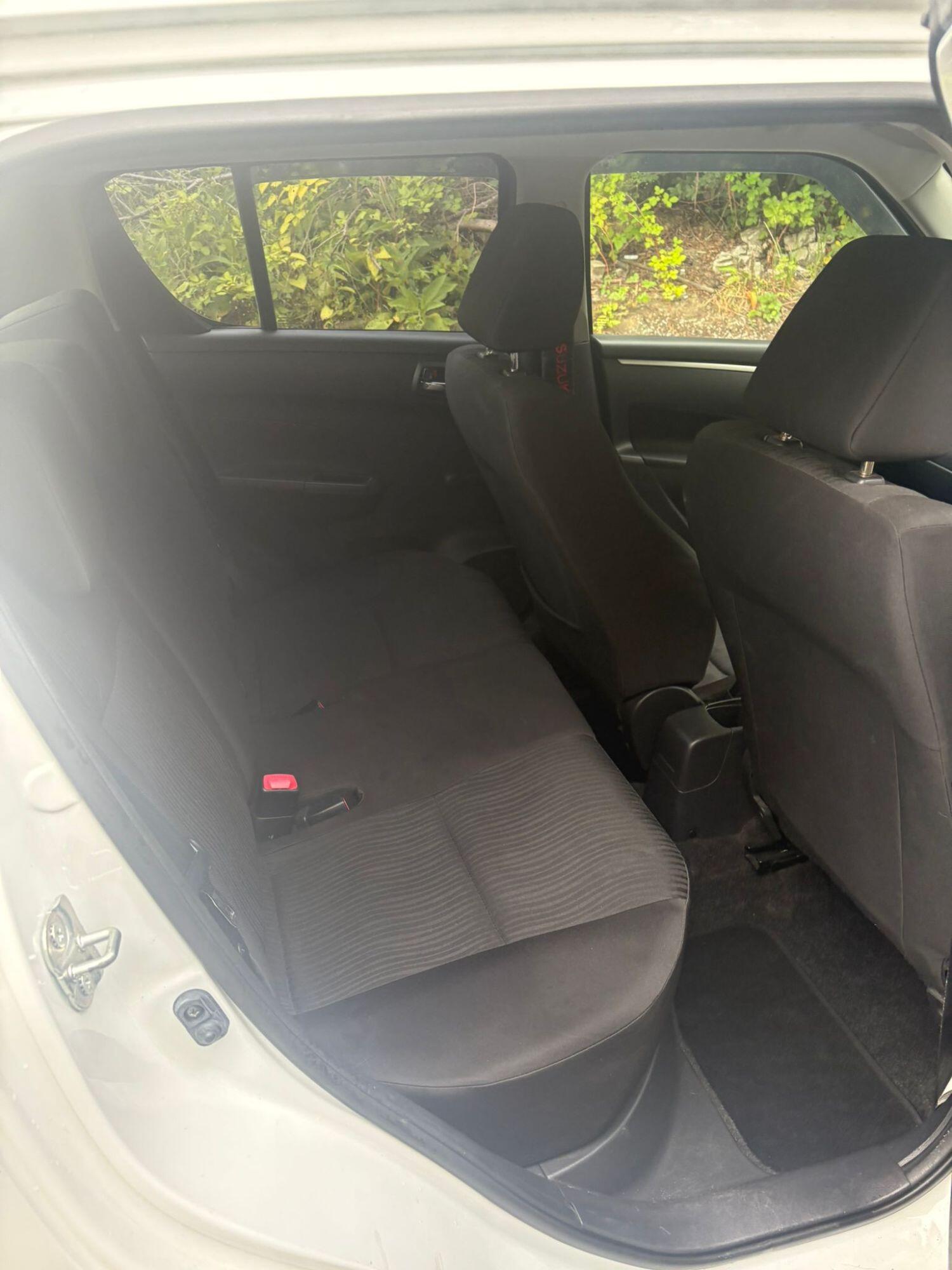 Used Suzuki Swift 2012 for sale - 76186725: Photo 10