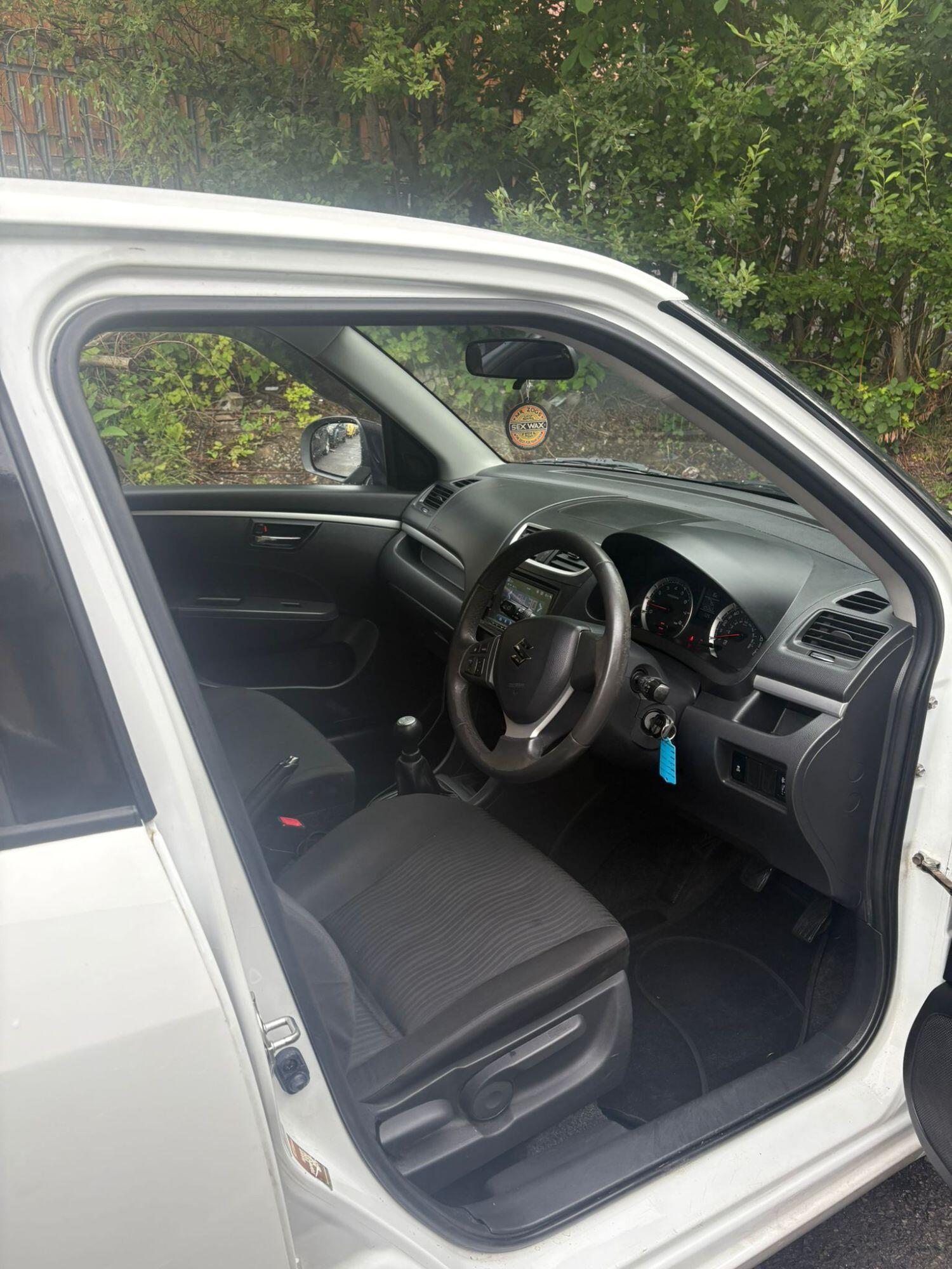 Used Suzuki Swift 2012 for sale - 76186725: Photo 9