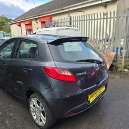 Used Mazda Mazda2 2010 for sale - 76187209: Photo 5