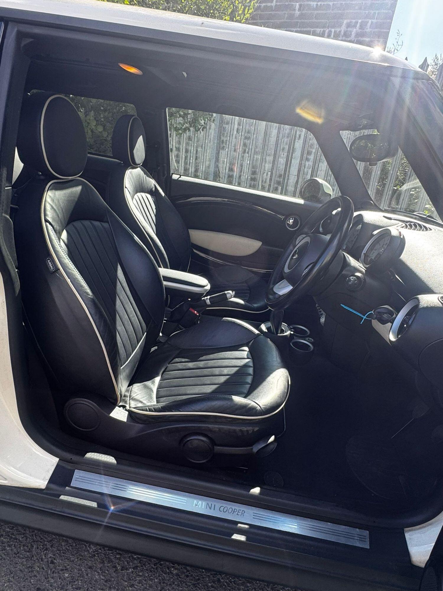 Used MINI Hatch 2009 for sale - 76186812: Photo 8