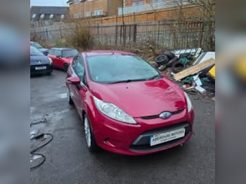 Used Ford Fiesta 2010 for sale - 76187249: Photo 4