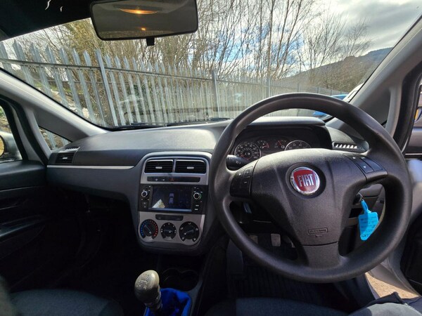 Used Fiat Punto 2012 for sale - 76187240: Photo 14