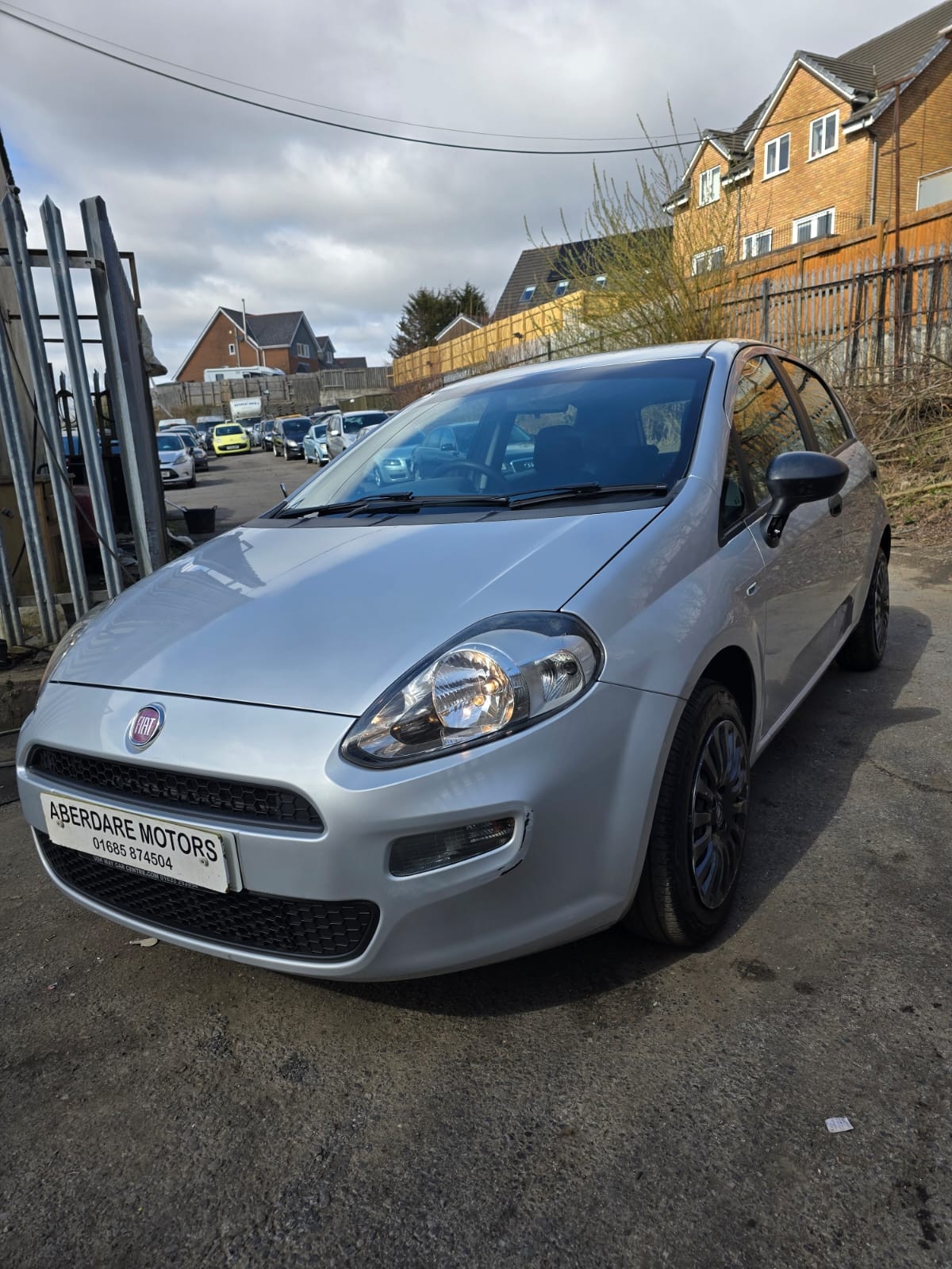Used Fiat Punto 2012 for sale - 76187240: Photo 3