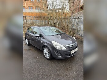 Vauxhall - Corsa