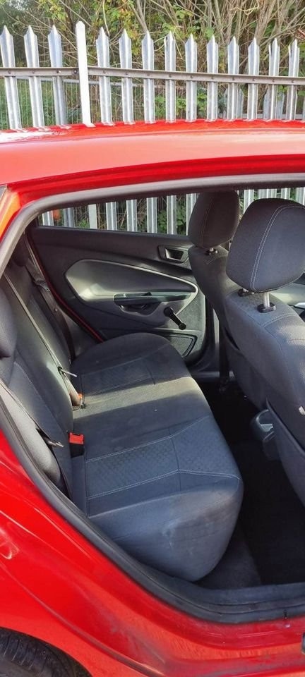 Used Ford Fiesta 2011 for sale - 76769107: Photo 9