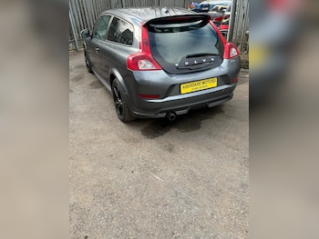 2010 - 2.0D R DESIGN 3dr