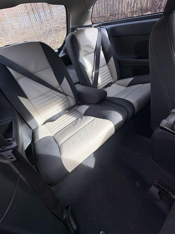 Used Volvo C30 2010 for sale - 76186671: Photo 7