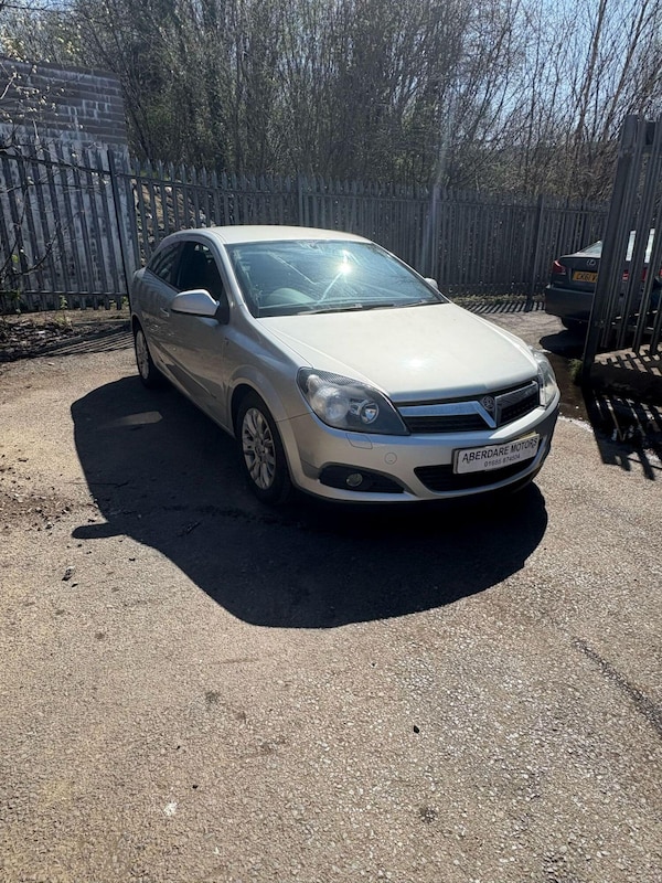 Used Vauxhall Astra 2010 for sale - 76186697: Photo 1