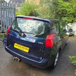 Used Peugeot 5008 2011 for sale - 76186829: Photo 6