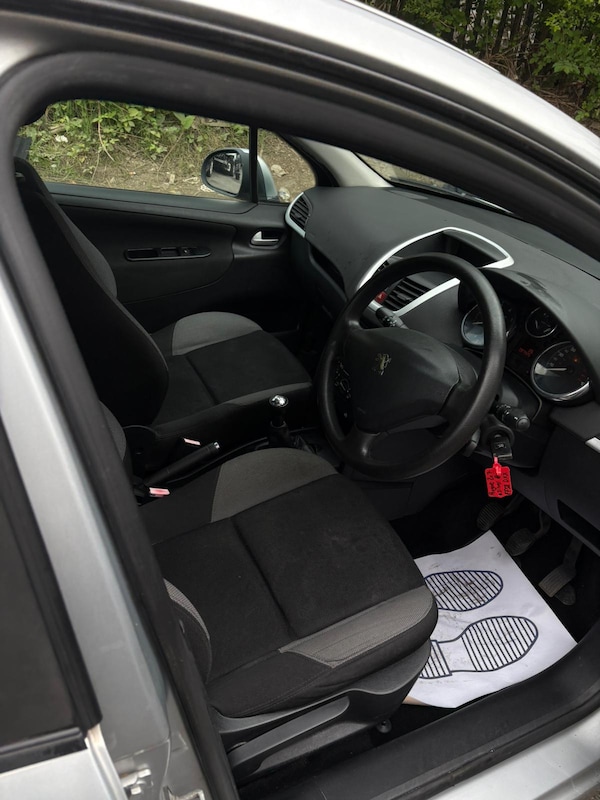 Used Peugeot 308 2009 for sale - 76186835: Photo 9