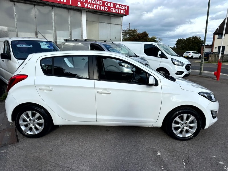Used Hyundai i20 2014 for sale - 76019377: Photo 13