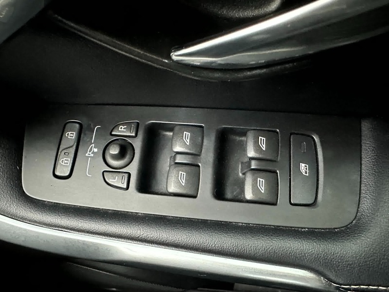 Used Volvo V40 2017 for sale - 77027726: Photo 16