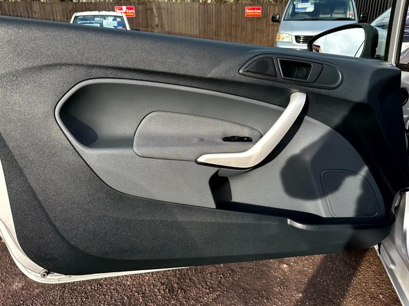 Used Ford Fiesta 2009 for sale - 77236928: Photo 25