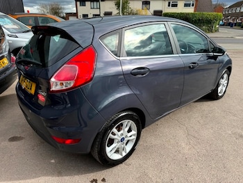 Used Ford Fiesta 2015 for sale - 77906118: Photo