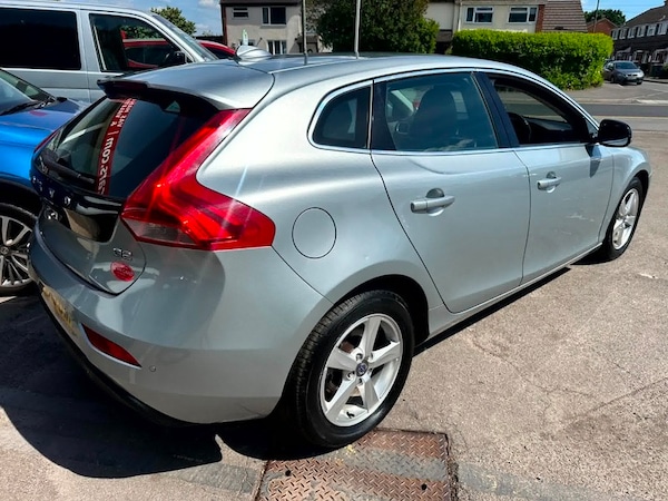 Used Volvo V40 2013 for sale - 74684666: Photo 15