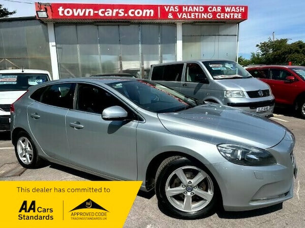 Used Volvo V40 2013 for sale - 74684666: Photo 1