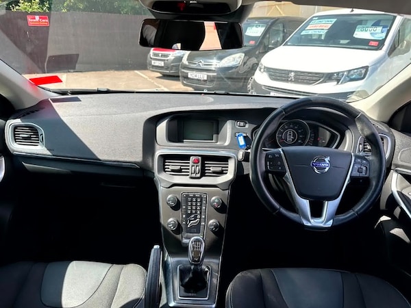 Used Volvo V40 2013 for sale - 74684666: Photo 8