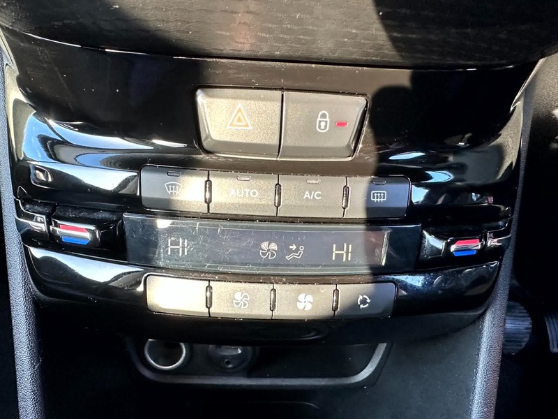 Used Peugeot 2008 2016 for sale - 76751542: Photo 12