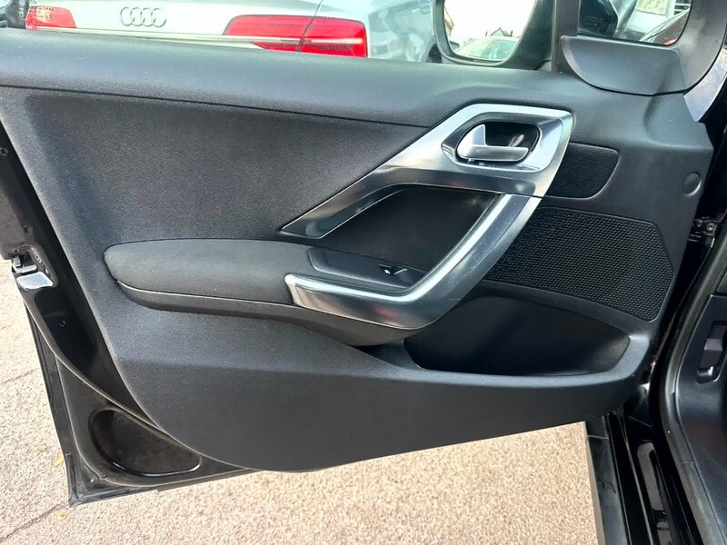 Used Peugeot 2008 2016 for sale - 76751542: Photo 22