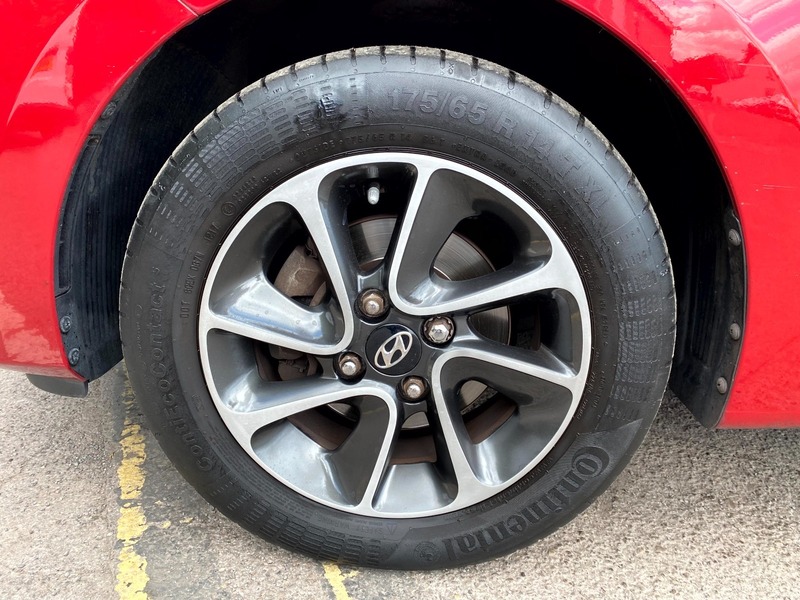 Used Hyundai i10 2017 for sale - 77096810: Photo 15