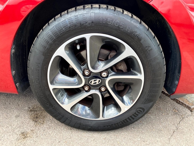 Used Hyundai i10 2017 for sale - 77096810: Photo 18