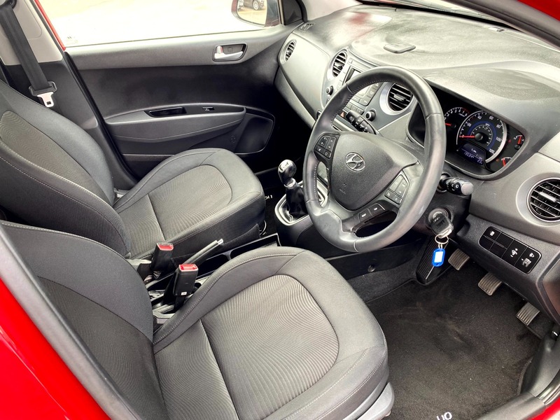 Used Hyundai i10 2017 for sale - 77096810: Photo 4