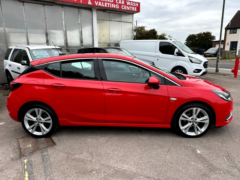 Used Vauxhall Astra 2018 for sale - 76093073: Photo 2