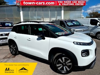 2019 - PURETECH FEEL S/S-6 SPEED, ONLY 39161 MILES, 1 FORMER OWNER, SERVICE HISTOR 5-Door