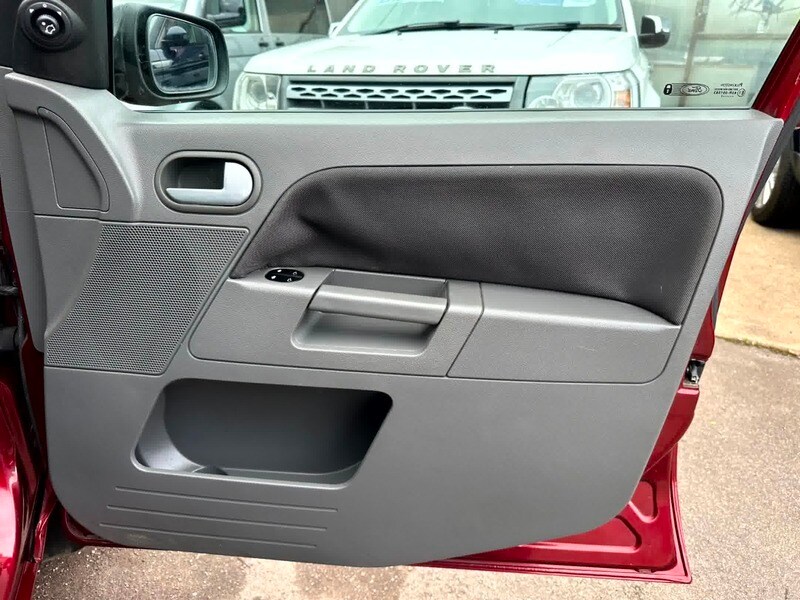 Used Ford Fusion 2003 for sale - 76482620: Photo 14