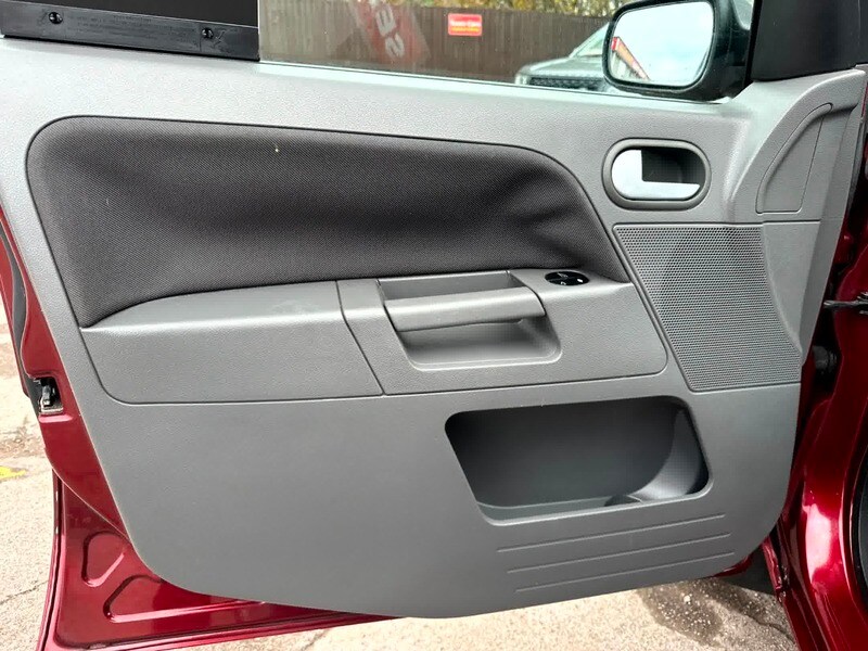 Used Ford Fusion 2003 for sale - 76482620: Photo 16